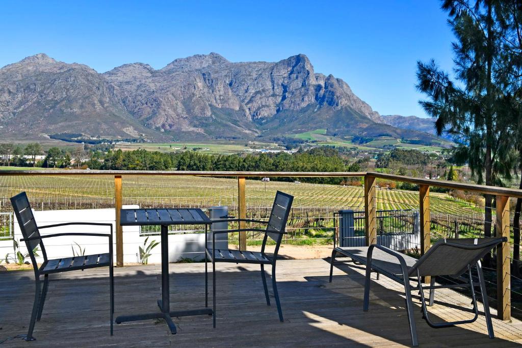 Topiary Wine Estate accommodation in Franschhoek